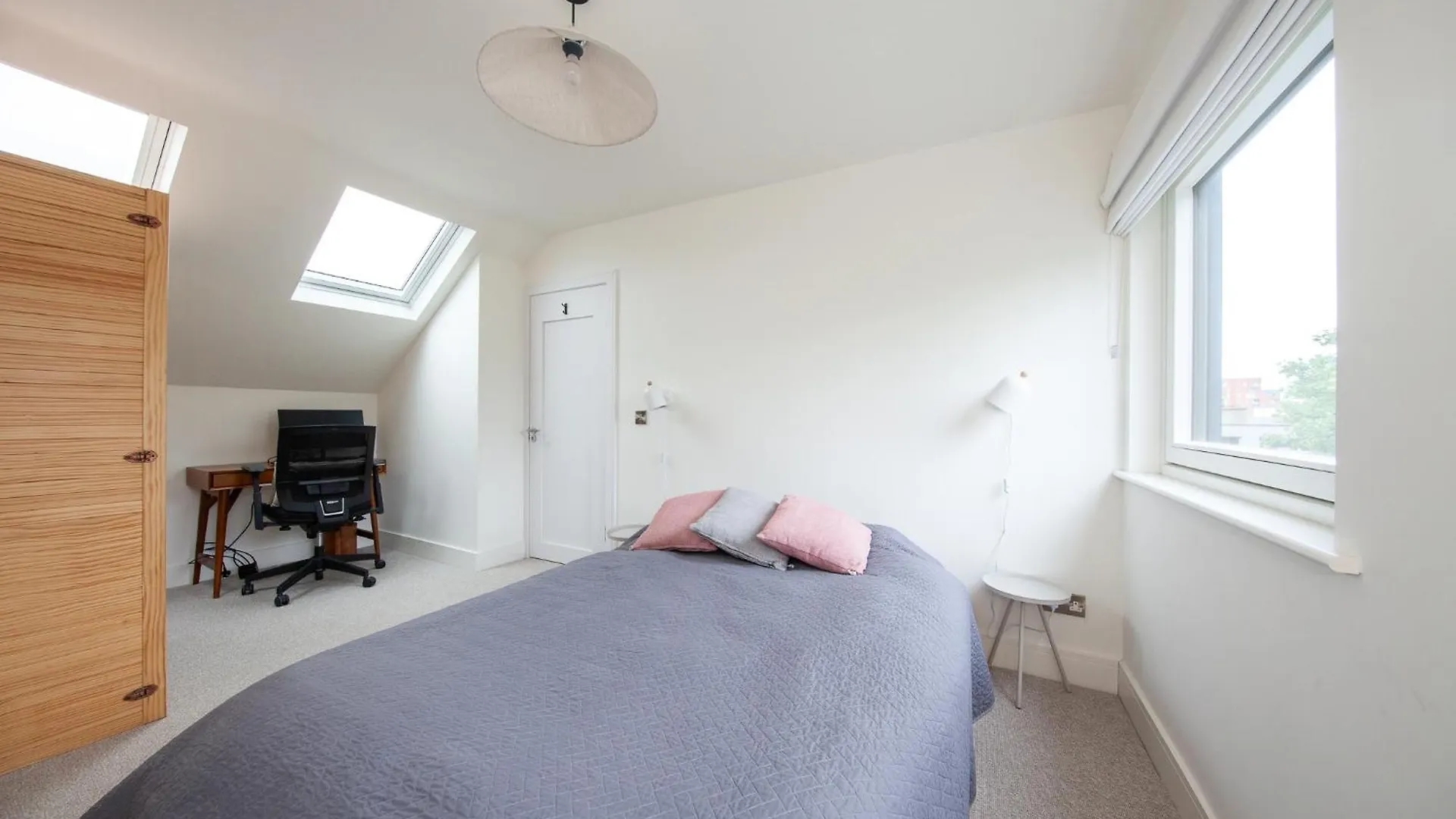 Beautiful And Spacious Home In South Circular Rd Dublin